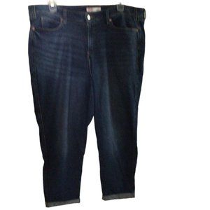 LEVI SIGNATURE MID RISE SLIM BOYFRIEND JEANS  Size 22 36W